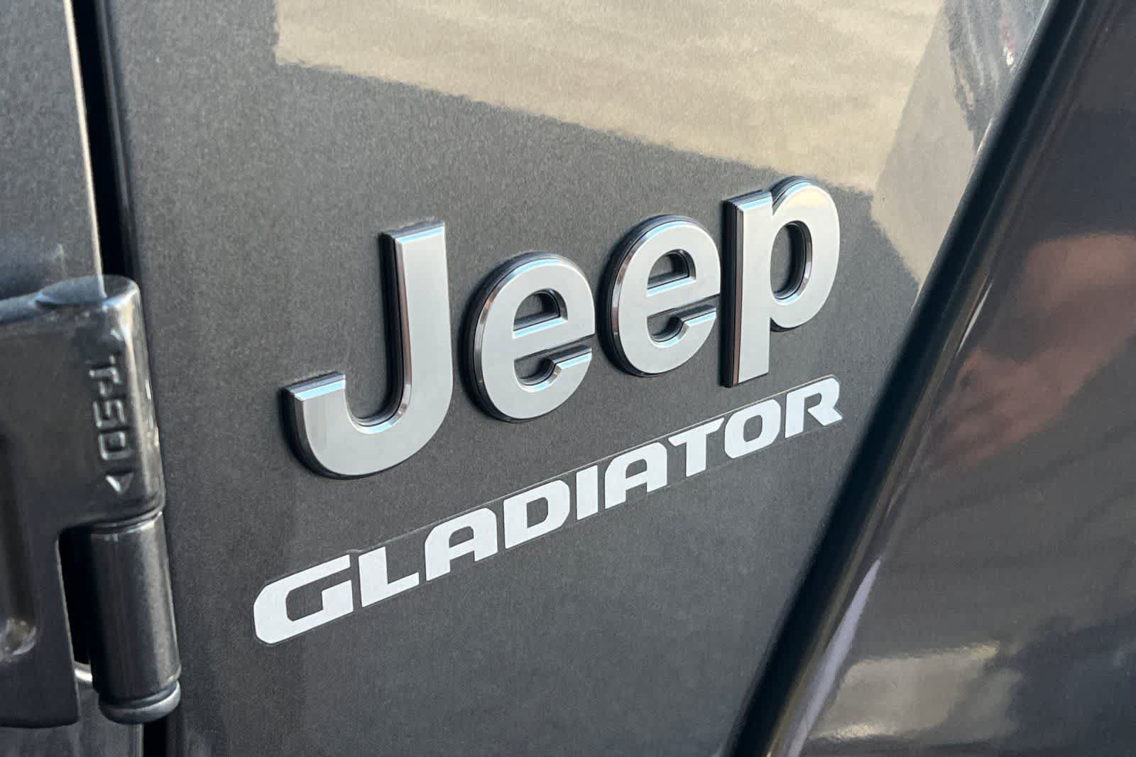 Used 2022 Jeep Gladiator Overland w/ Popular Equipment Package AWD/4WD image 17