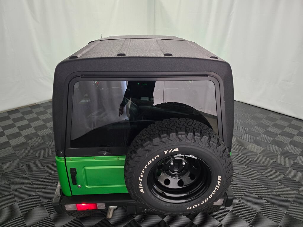 Used 1988 Suzuki Samurai 4WD Soft Top image 13