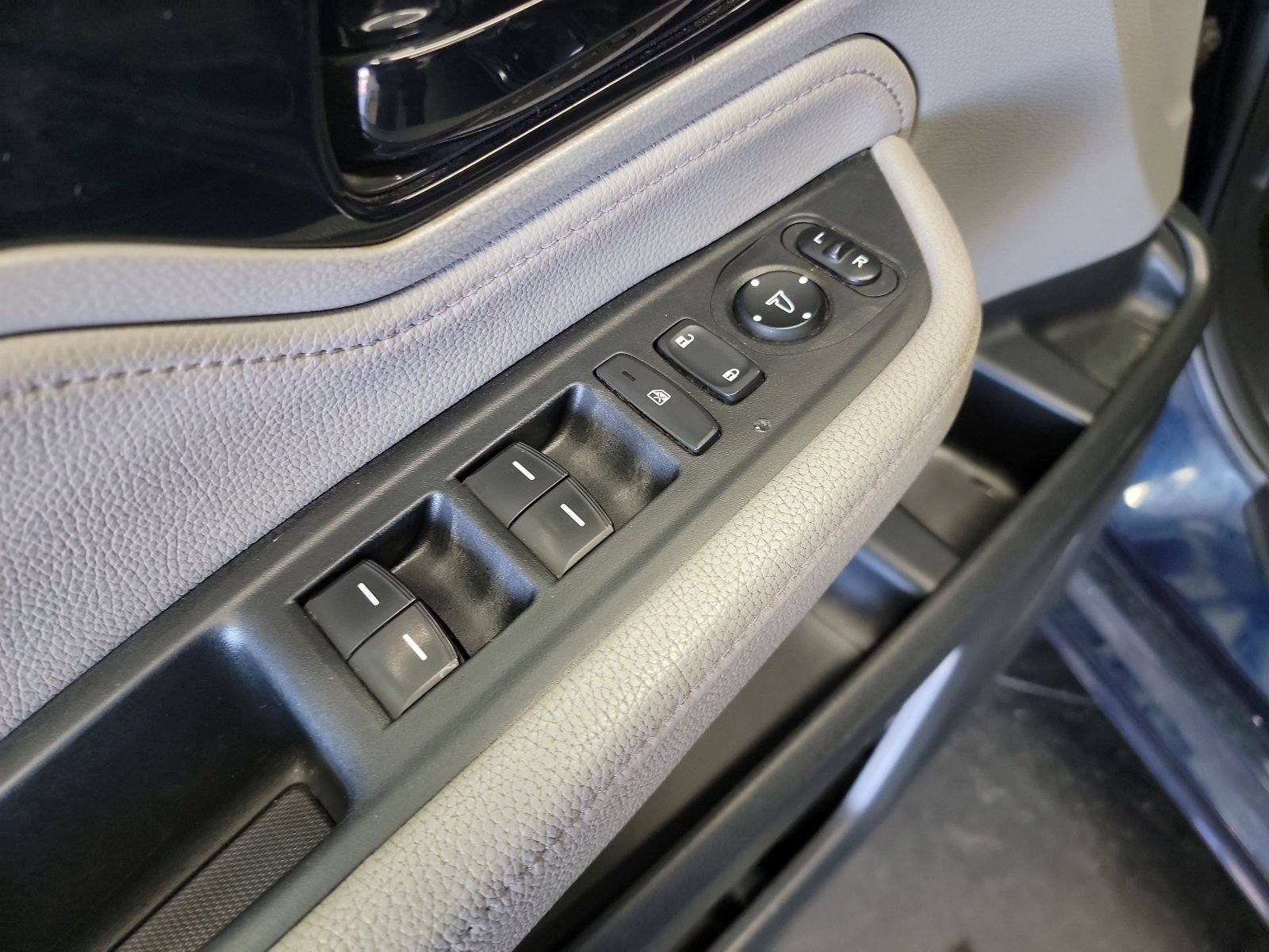 Certified 2023 Honda Odyssey Touring image 14