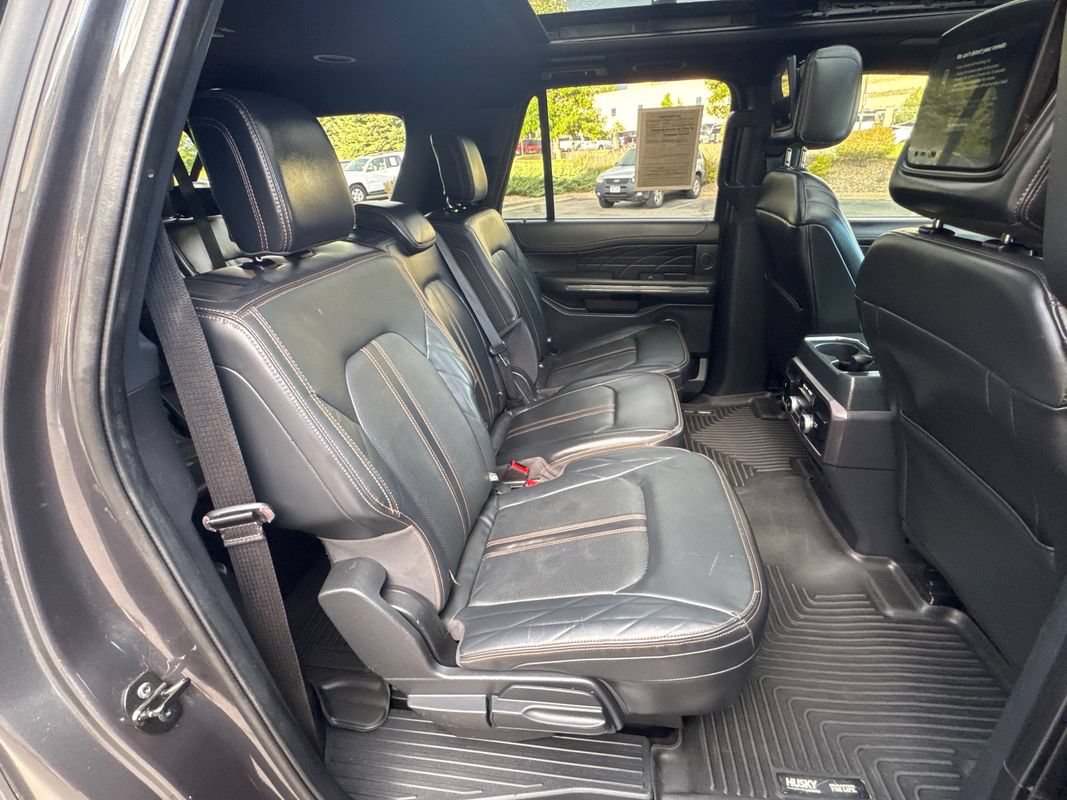 Used 2022 Ford Expedition Max Platinum AWD/4WD image 27