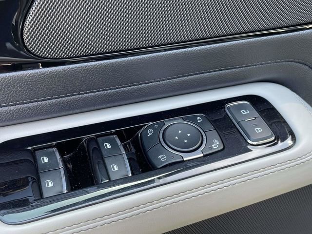 Used 2025 Lincoln Aviator AWD w/ Jet Appearance Package image 11
