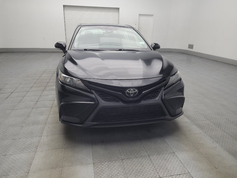 Used 2022 Toyota Camry SE FWD image 14