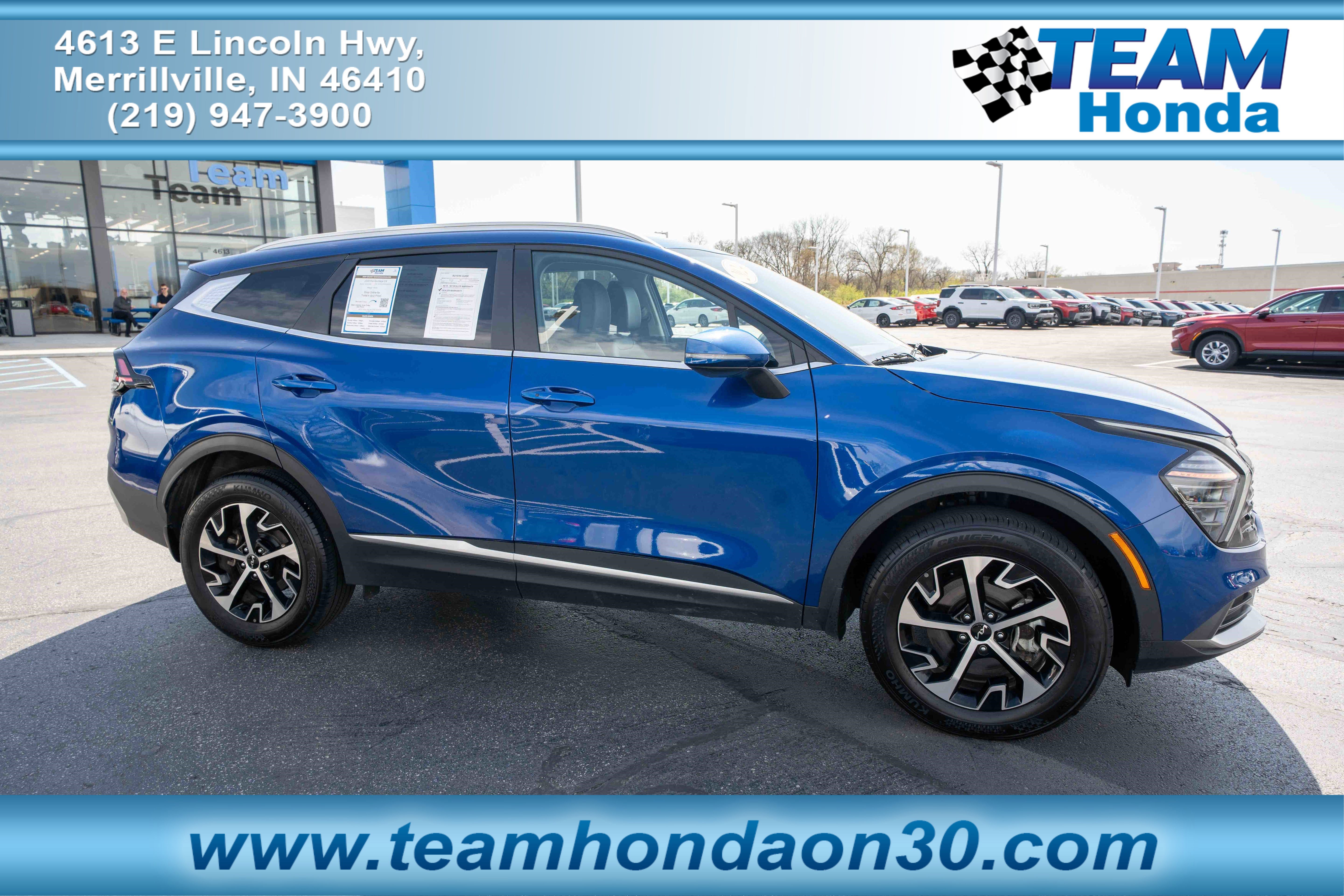 Used 2024 Kia Sportage EX AWD/4WD image 1