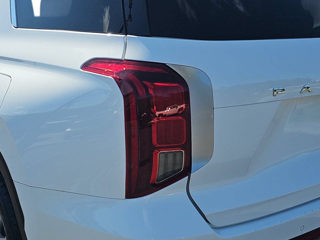 Used 2025 Hyundai Palisade SEL FWD image 34