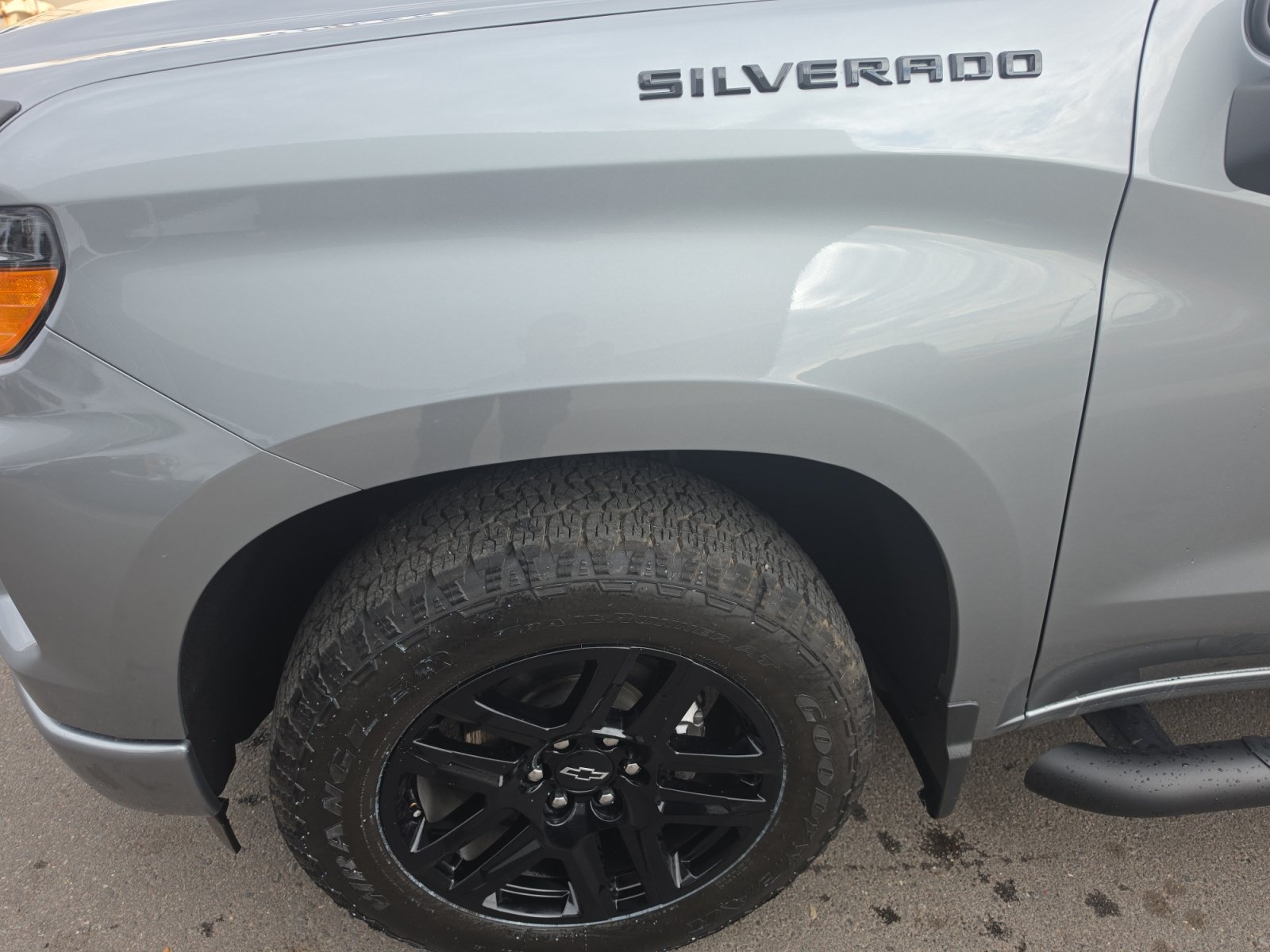 Used 2026 Chevrolet Silverado 1500 Custom w/ Turbomax Blackout Package RWD image 9