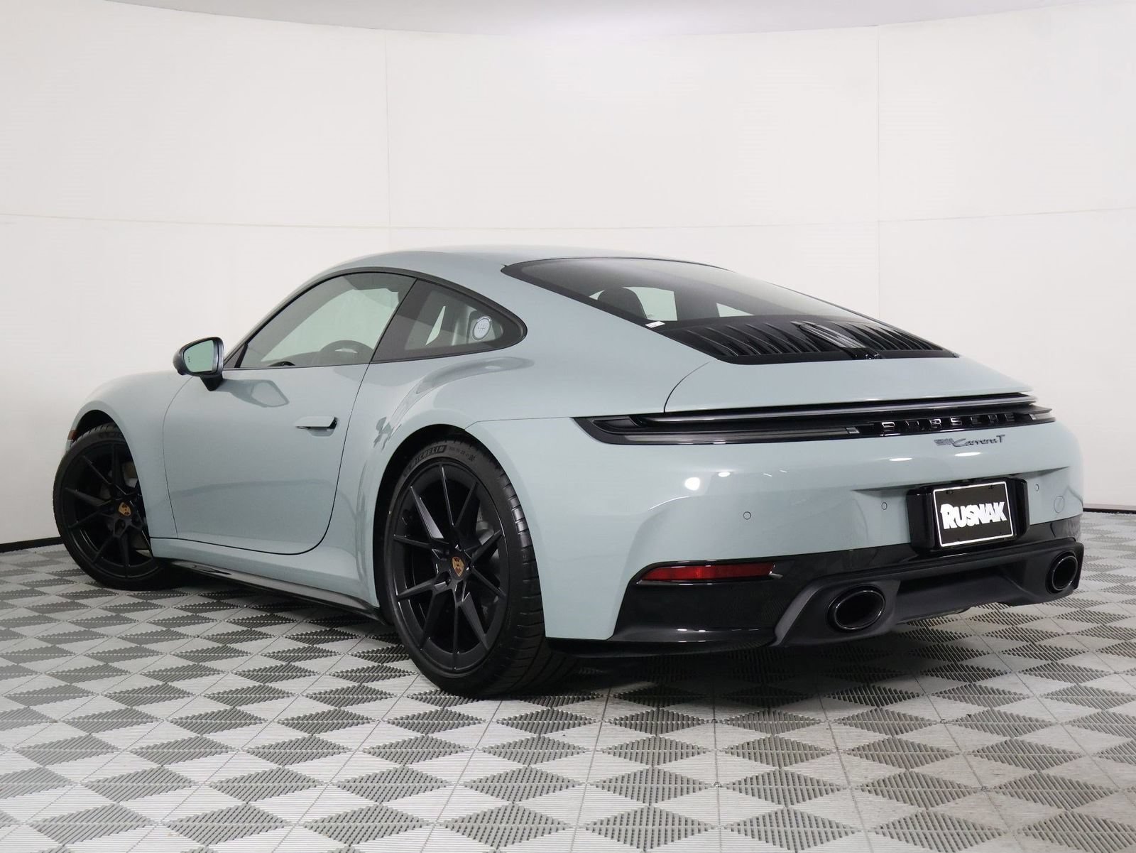New 2026 Porsche 911 Carrera T RWD image 3