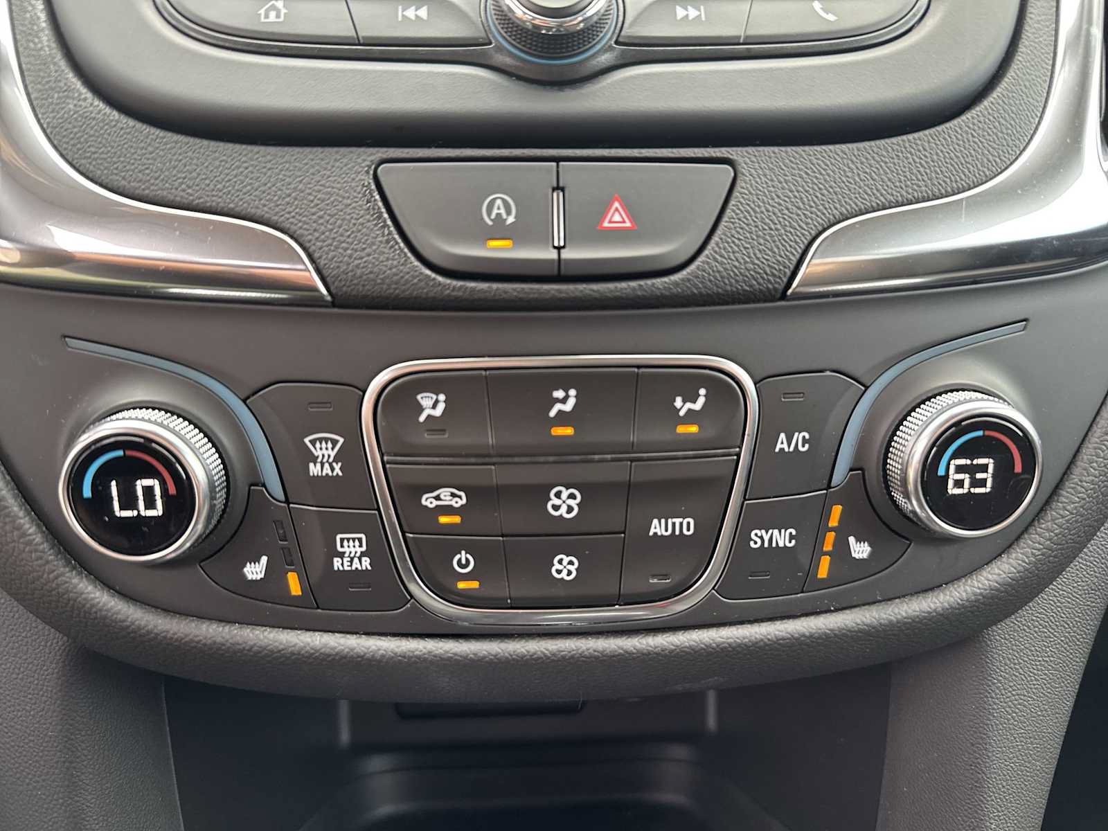 Certified 2024 Chevrolet Equinox LT AWD/4WD image 17