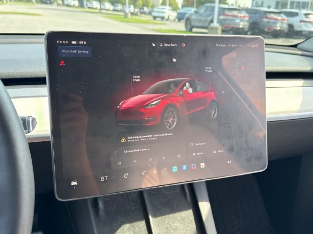 Used 2024 Tesla Model Y Performance AWD/4WD image 25