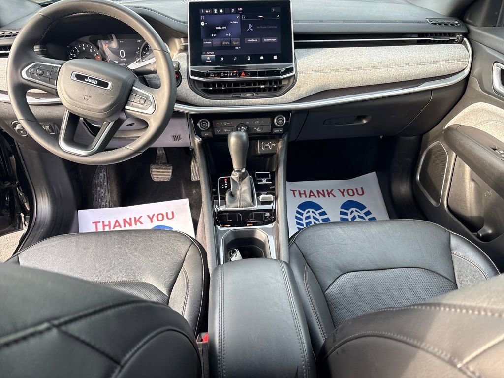 Certified 2023 Jeep Compass Latitude image 34