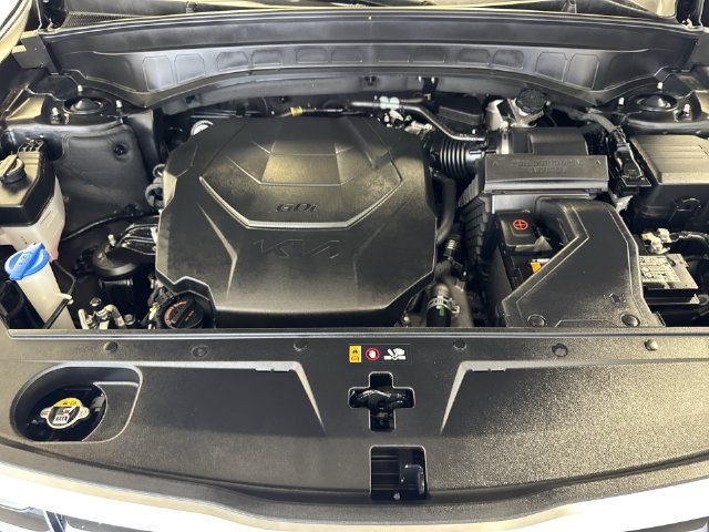 Used 2025 Kia Telluride S FWD image 32