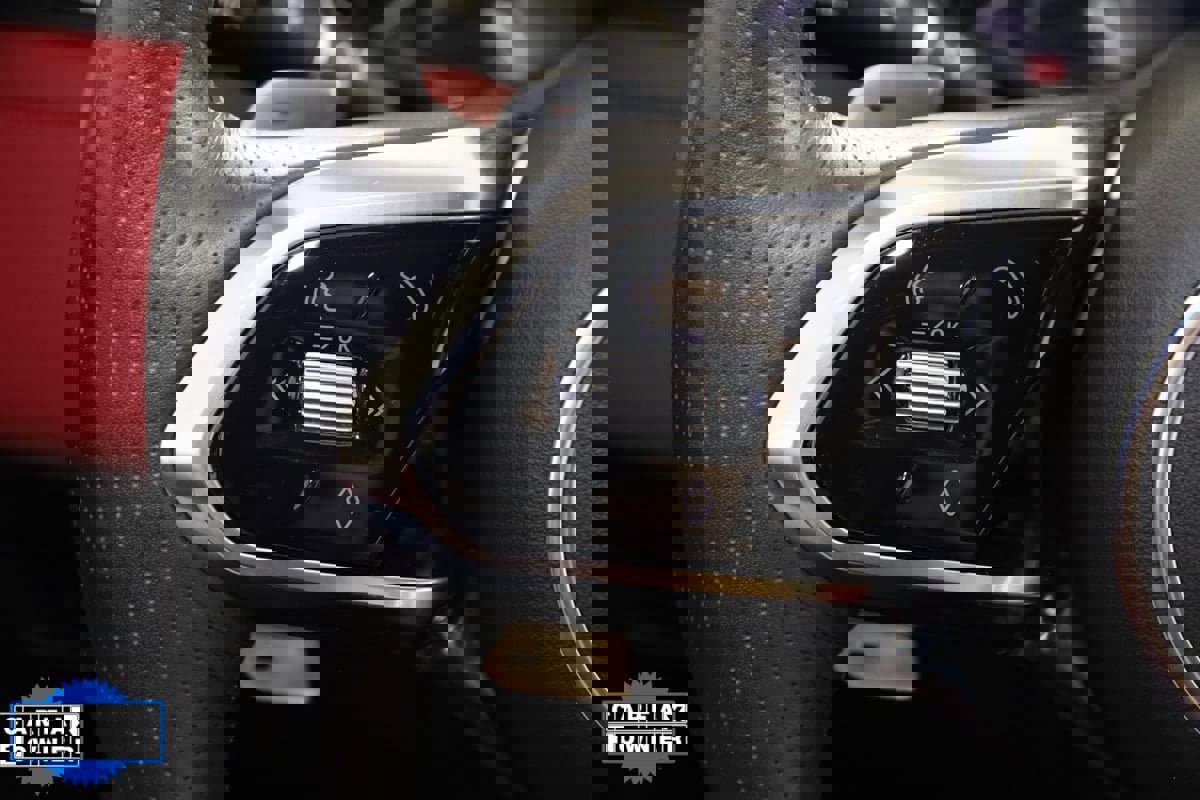 Used 2023 Jaguar XF R-Dynamic SE image 54