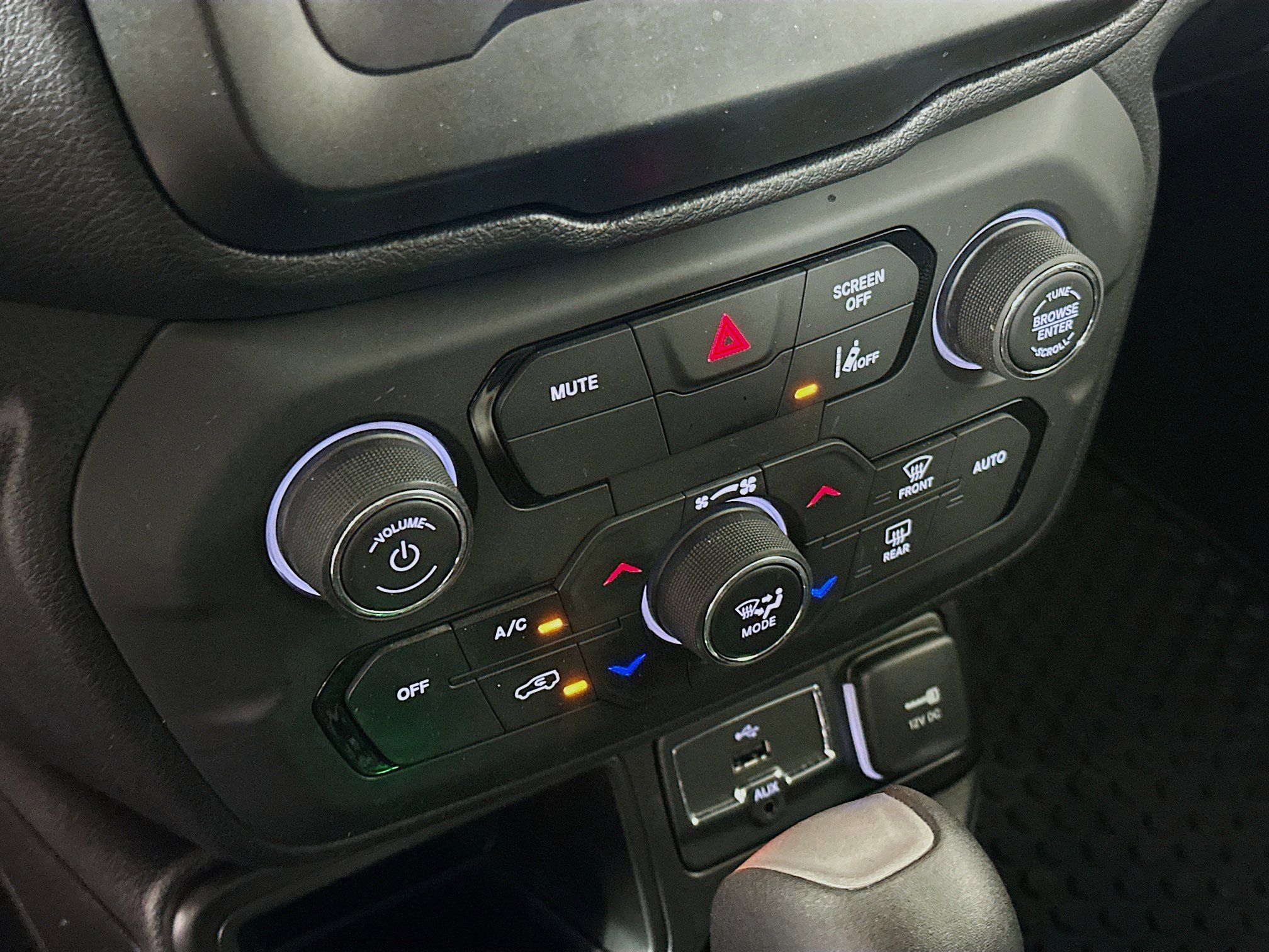 Used 2021 Jeep Renegade Latitude w/ Convenience Group image 23