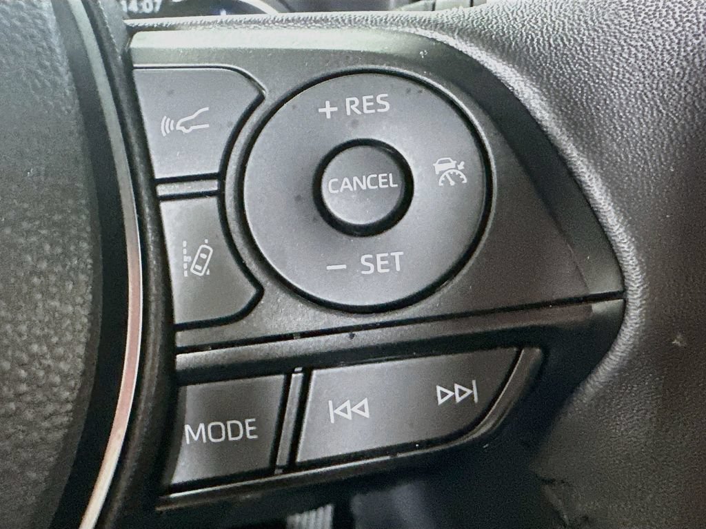 Used 2024 Toyota RAV4 XSE AWD/4WD image 23