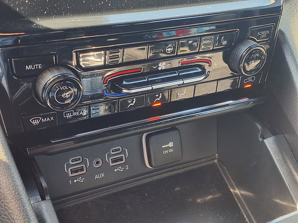 Used 2025 Jeep Grand Cherokee L Altitude image 8