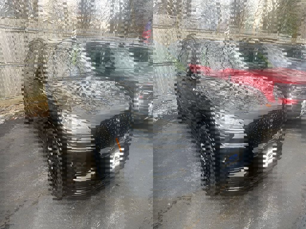 Used 2023 Lincoln Aviator Reserve w/ Equipment Group 201A image 3