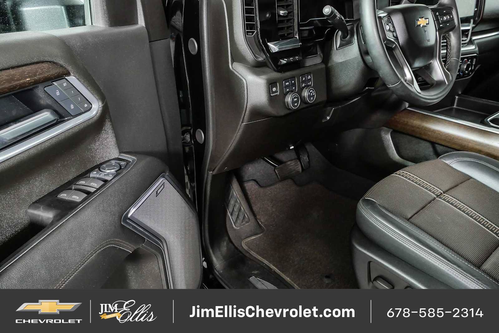 Certified 2025 Chevrolet Silverado 2500 High Country w/ High Country Premium Package AWD/4WD image 8