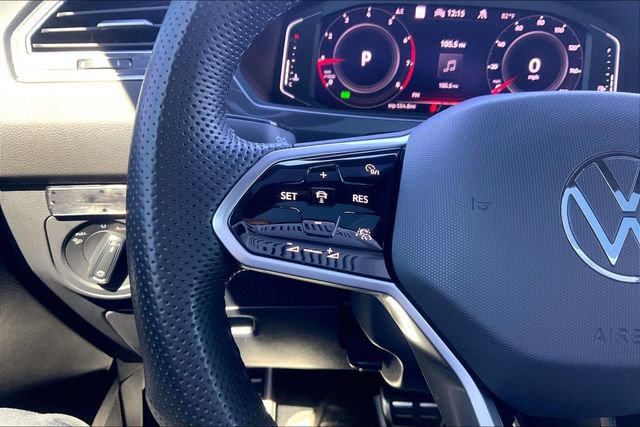 Used 2022 Volkswagen Tiguan SEL R-Line AWD/4WD image 21