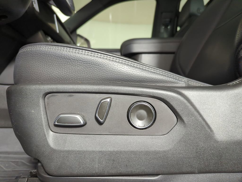 Used 2023 GMC Yukon Denali w/ LPO, Floor Liner Package image 25