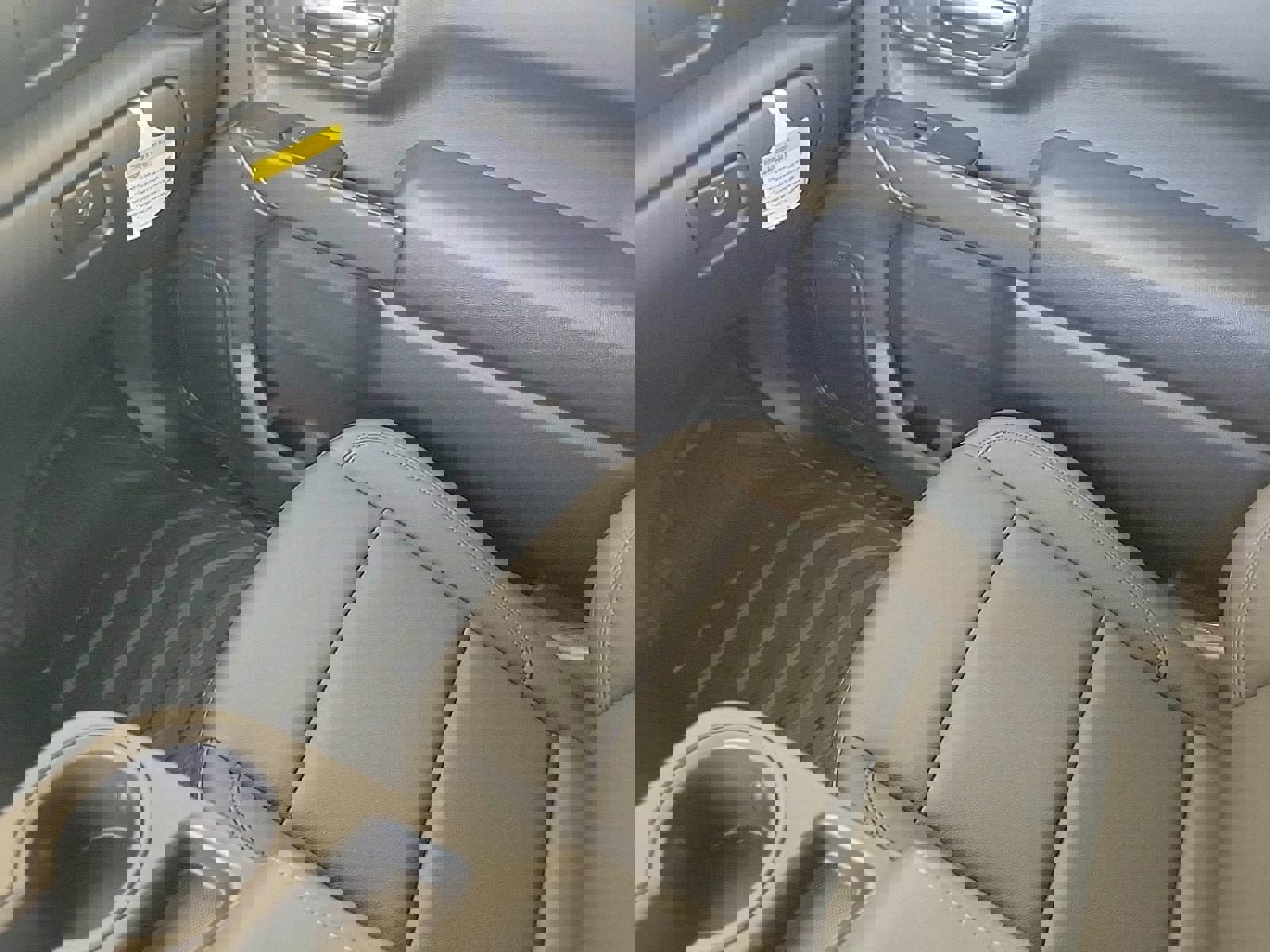 New 2025 GMC Sierra 2500 Pro w/ Convenience Package image 15