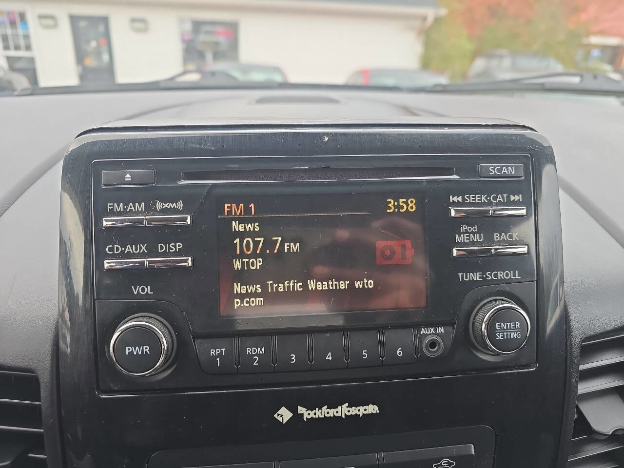 Used 2014 Nissan Titan SV w/ SV Premium Utility Package image 19