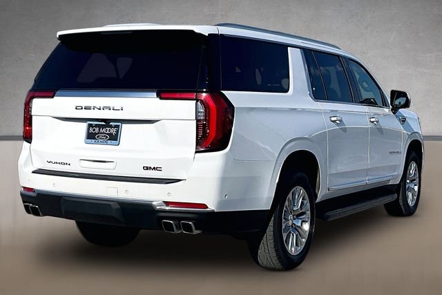 Used 2025 GMC Yukon XL Denali AWD/4WD image 2