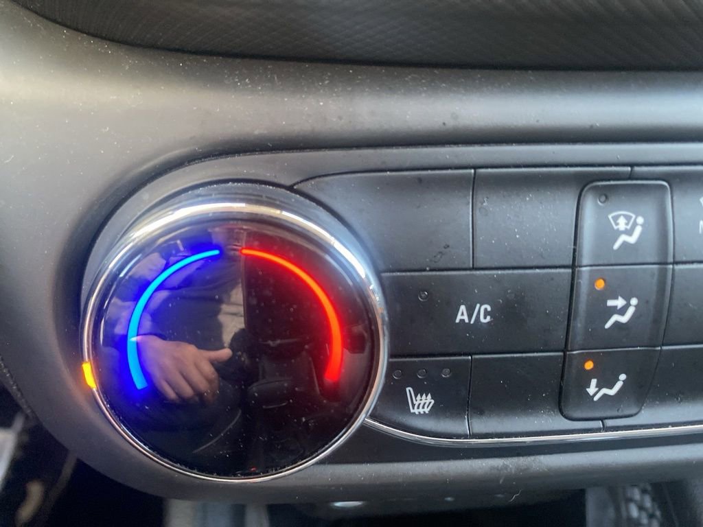 Used 2022 Chevrolet TrailBlazer LT image 25