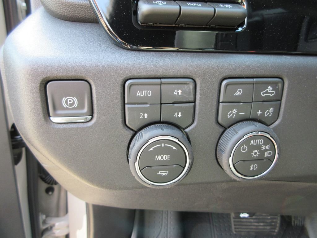 New 2026 Chevrolet Silverado 1500 ZR2 w/ LPO, Dark Essentials Package AWD/4WD image 29