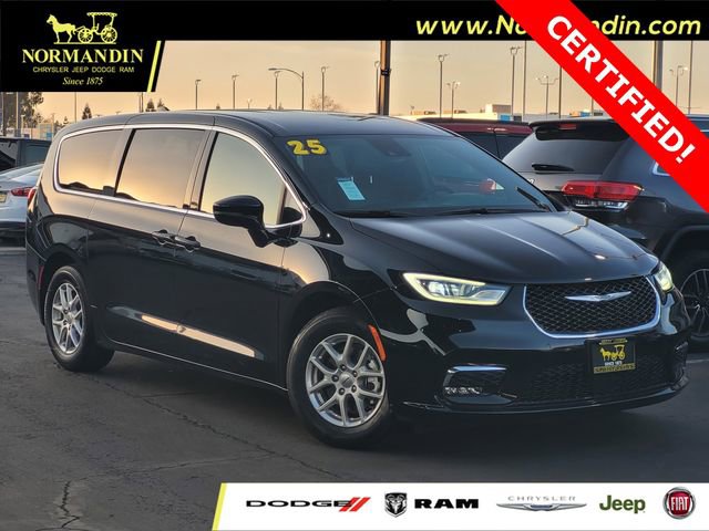 Certified 2025 Chrysler Pacifica Select