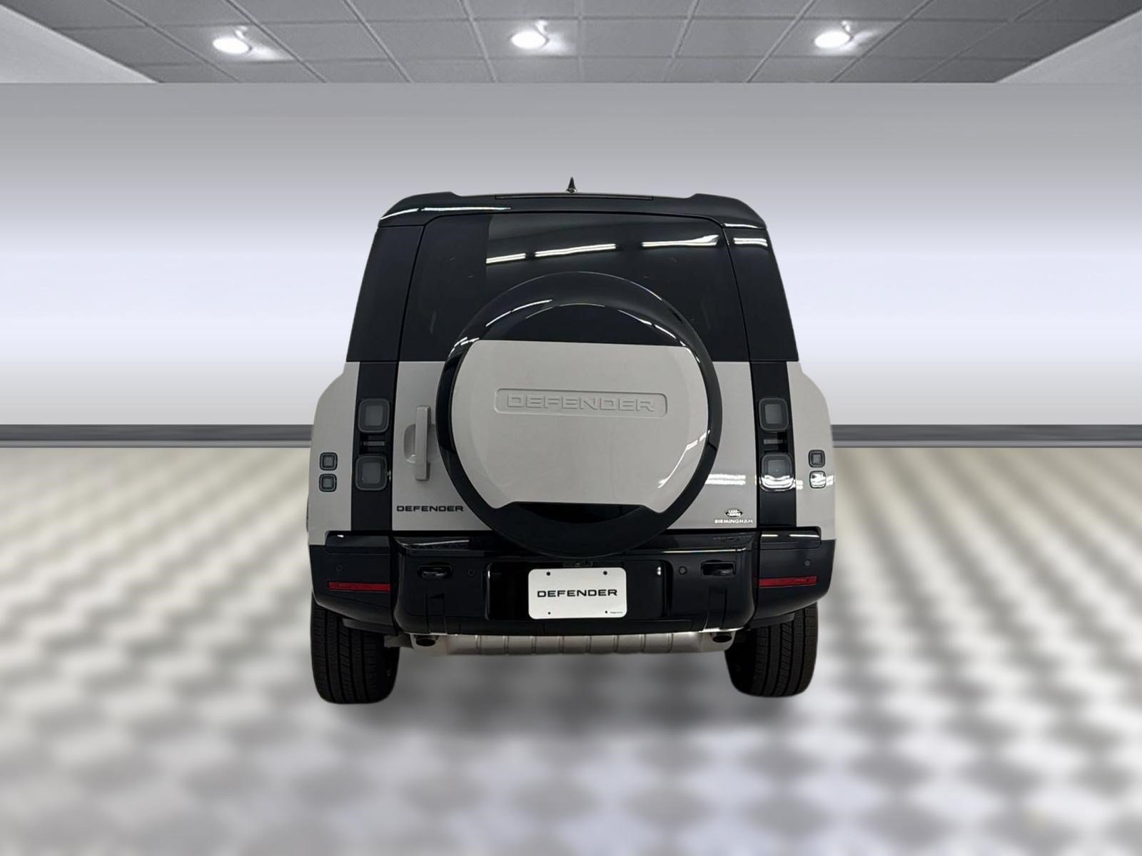 New 2026 Land Rover Defender 130 X-Dynamic SE AWD/4WD image 10