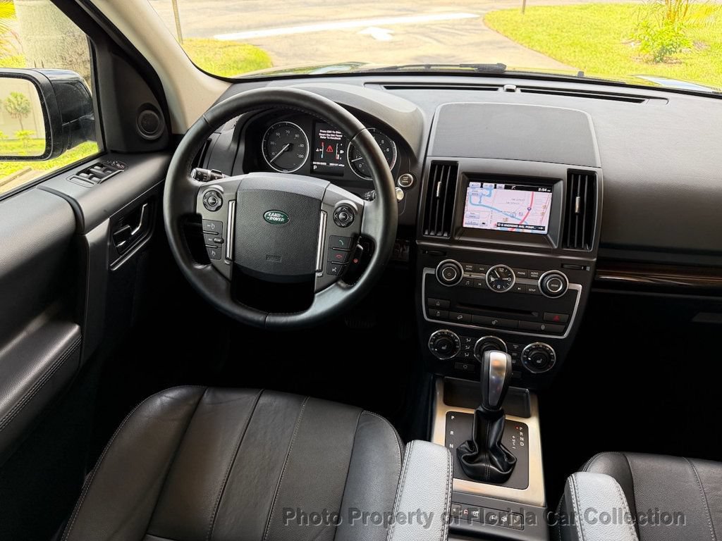 Used 2014 Land Rover LR2 AWD/4WD image 11