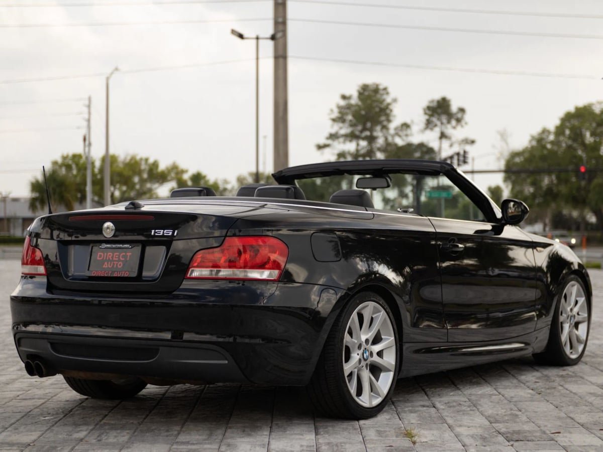 Used 2012 BMW 135i Convertible RWD image 20