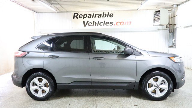 Used 2023 Ford Edge SE image 4