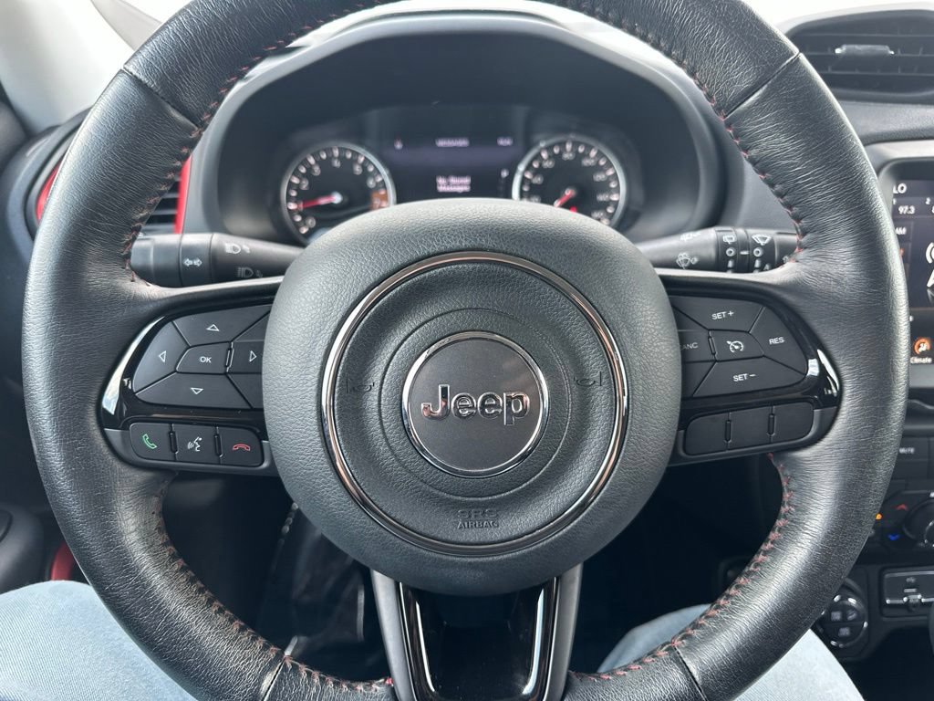 Used 2022 Jeep Renegade Trailhawk AWD/4WD image 38