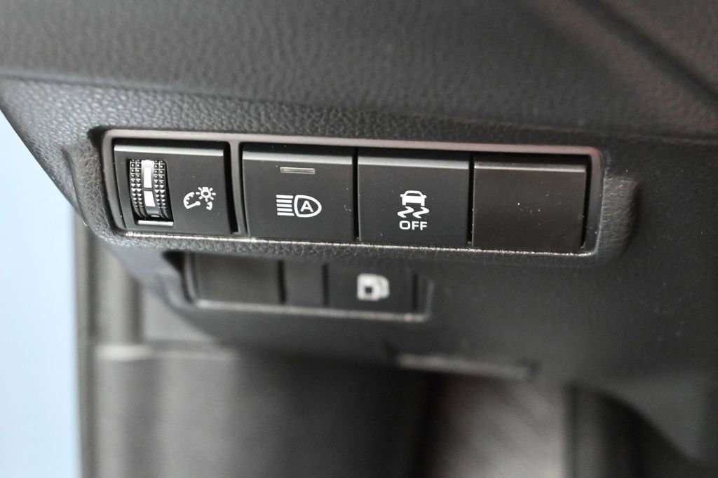 Used 2025 Toyota Corolla Cross AWD Hybrid image 13