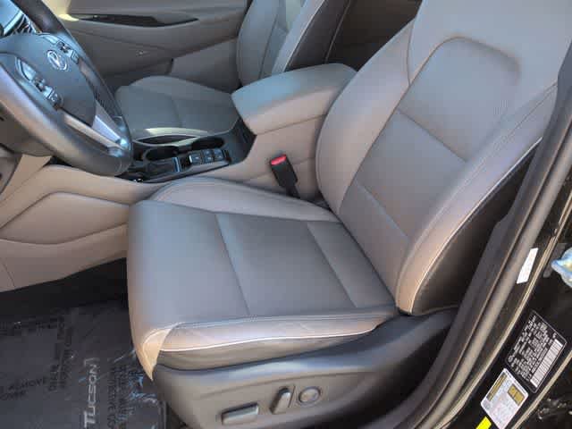 Used 2021 Hyundai Tucson Ultimate w/ Cargo Package AWD/4WD image 16