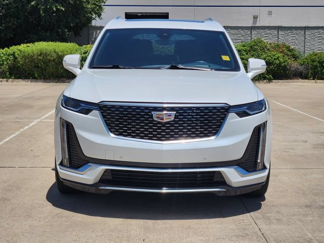 Used 2022 Cadillac XT6 Premium Luxury w/ Technology Package FWD image 2