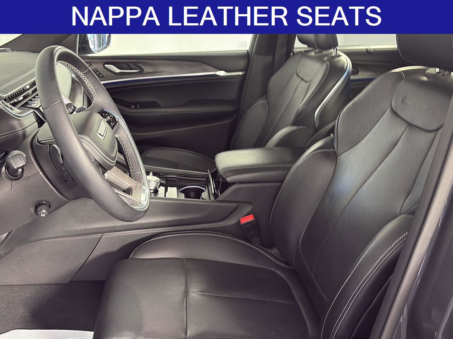 Used 2023 Jeep Grand Cherokee Overland w/ Luxury Tech Group IV image 24