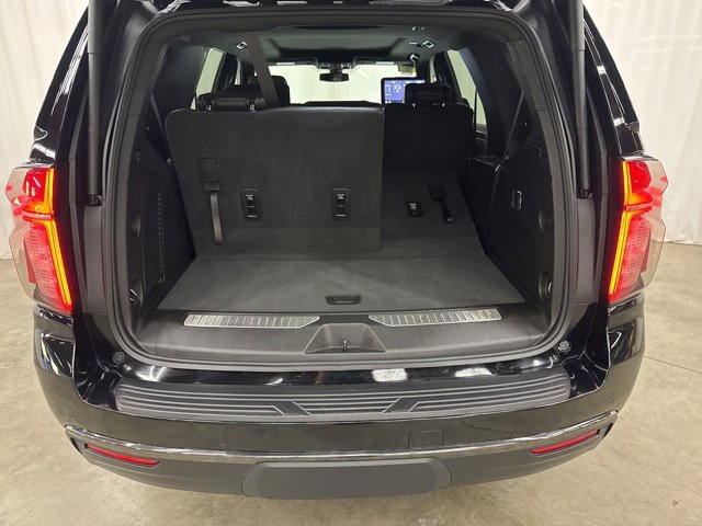 Used 2021 Chevrolet Tahoe Z71 w/ Rear Media and Nav Package image 28