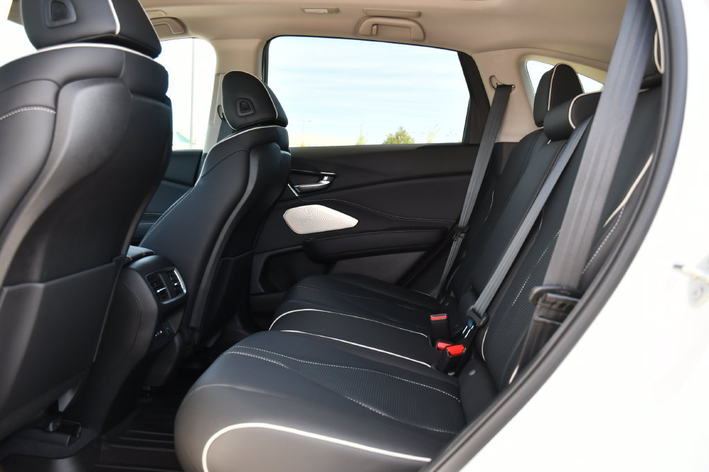New 2026 Acura RDX w/ Advance Package AWD/4WD image 18