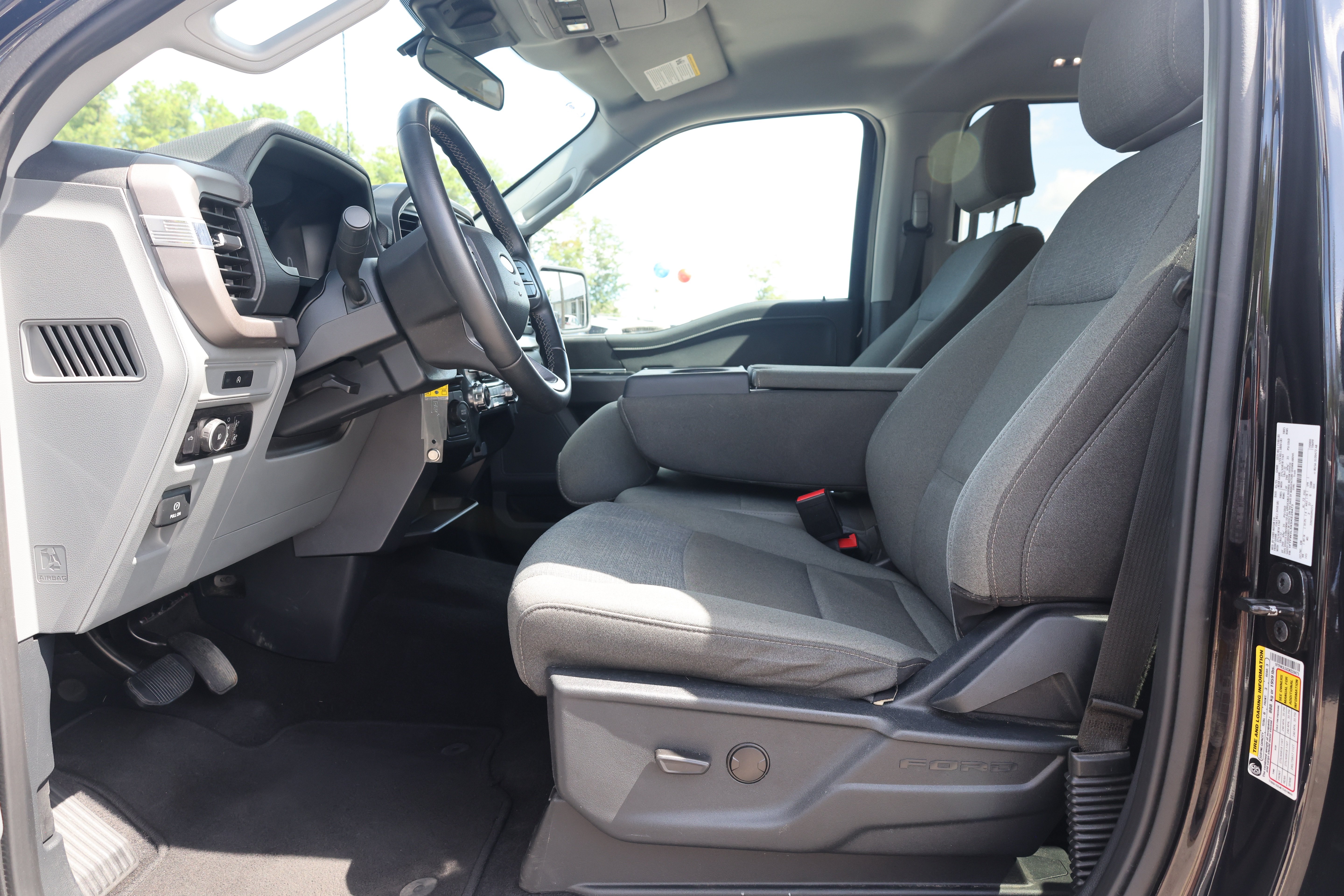 Used 2025 Ford F150 XLT w/ Equipment Group 301A Standard AWD/4WD image 20
