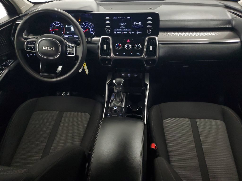 Used 2022 Kia Sorento LX FWD image 15
