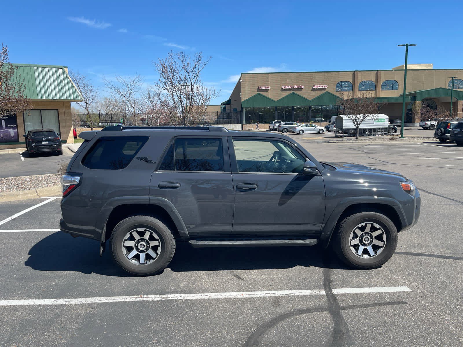 Used 2024 Toyota 4Runner TRD Off-Road Premium w/ Off Road Premium Plus Package AWD/4WD image 2