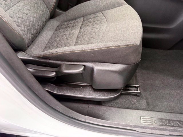Used 2024 Chevrolet Equinox LT FWD image 22