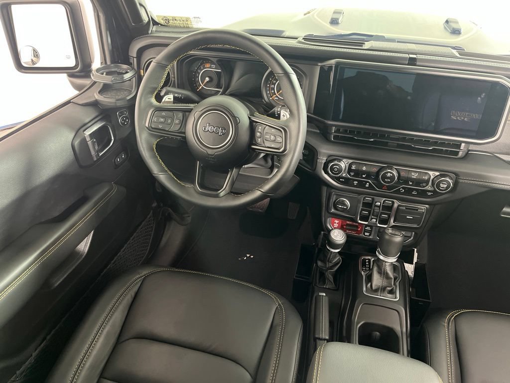 Used 2025 Jeep Wrangler Unlimited Rubicon 392 AWD/4WD image 5