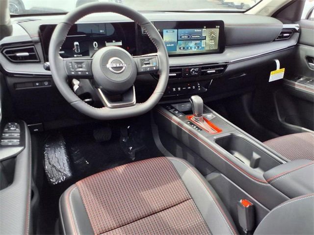 New 2025 Nissan Kicks SR image 7
