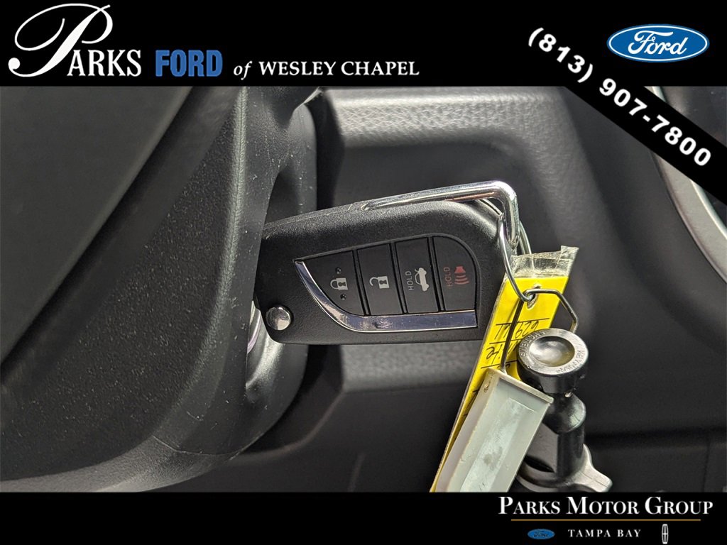 Used 2022 Toyota Camry SE image 27