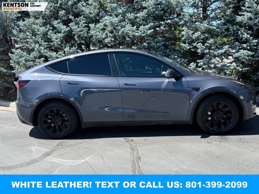 Used 2023 Tesla Model Y Long Range AWD/4WD image 11