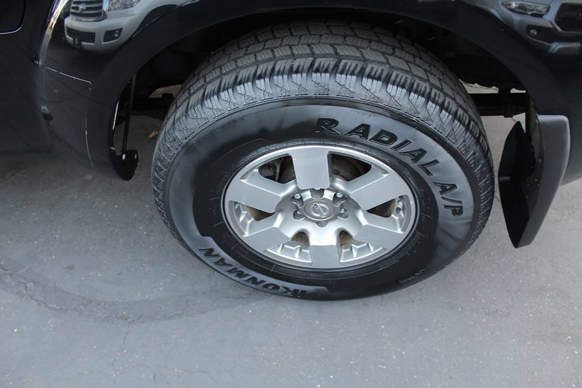 Used 2013 Nissan Frontier PRO-4X AWD/4WD image 14