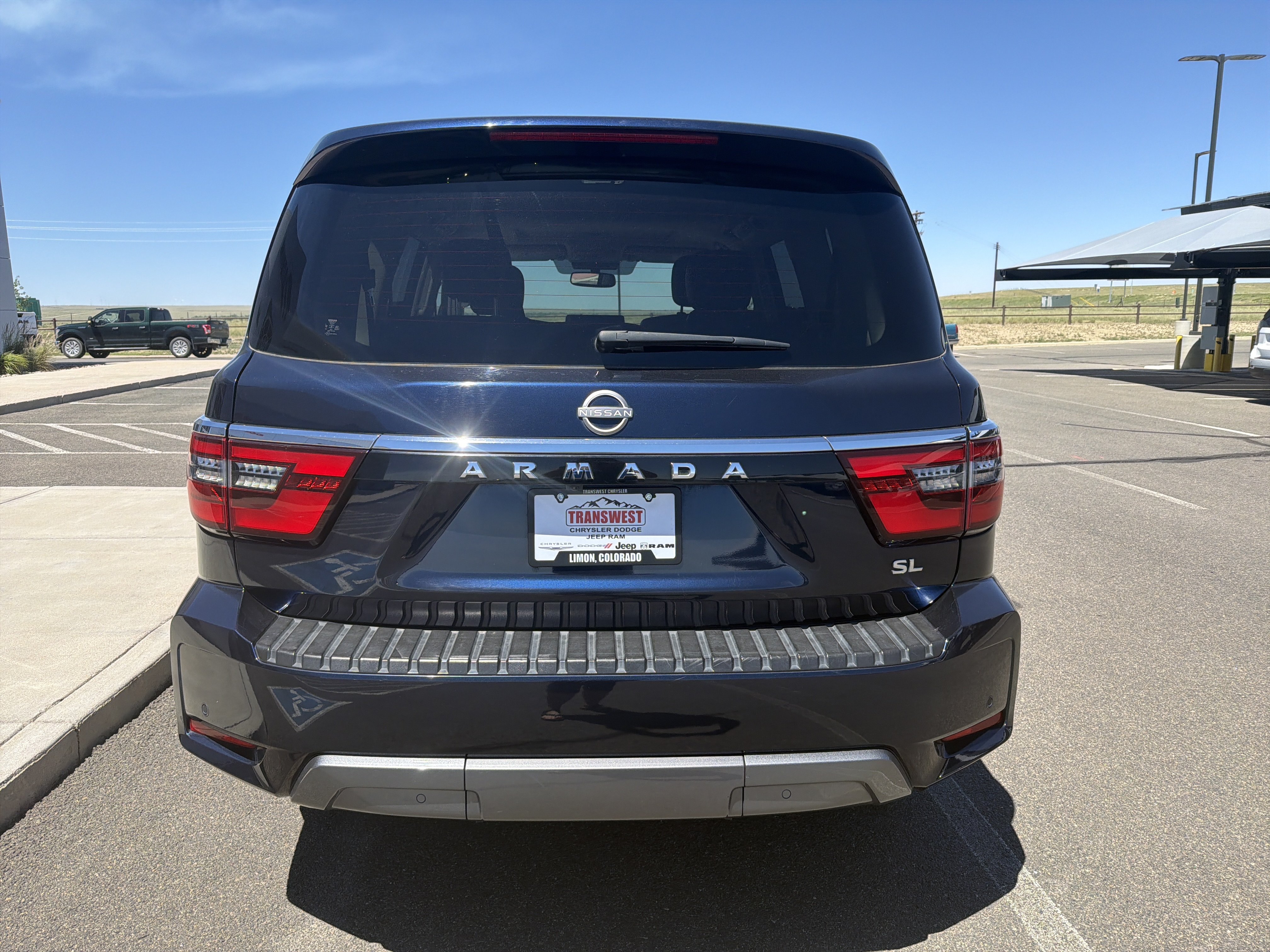 Used 2024 Nissan Armada SL w/ Captain's Chairs Package AWD/4WD image 7