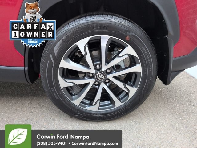 Used 2025 Toyota Corolla Cross XLE AWD/4WD image 31